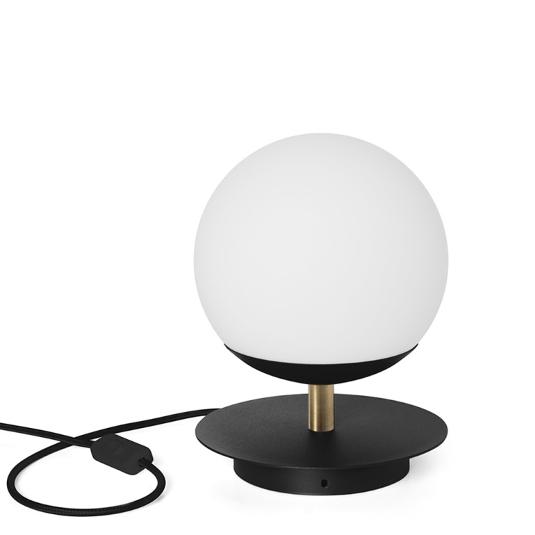 PLAAT ST black table lamp with brass